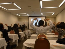 木村友泉のオリーブログ-腕回し