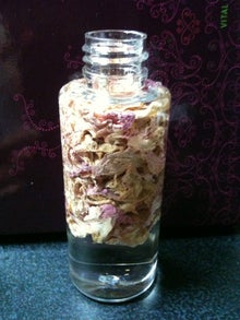 木村友泉のオリーブログ-薔薇液02